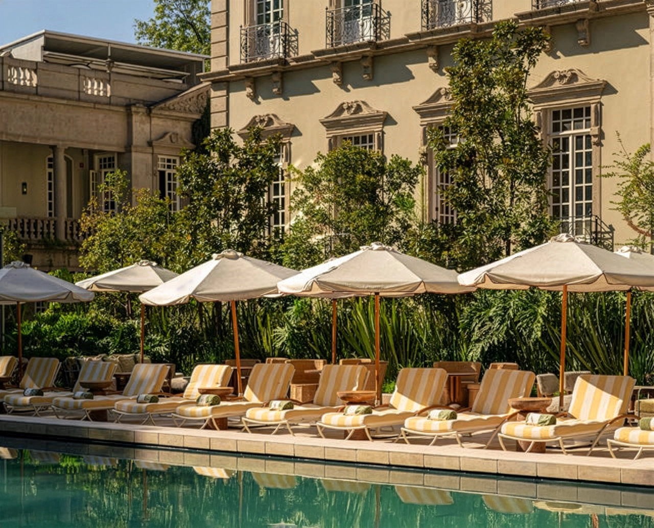 Interiors to Exteriors-cool-blue-soho-house